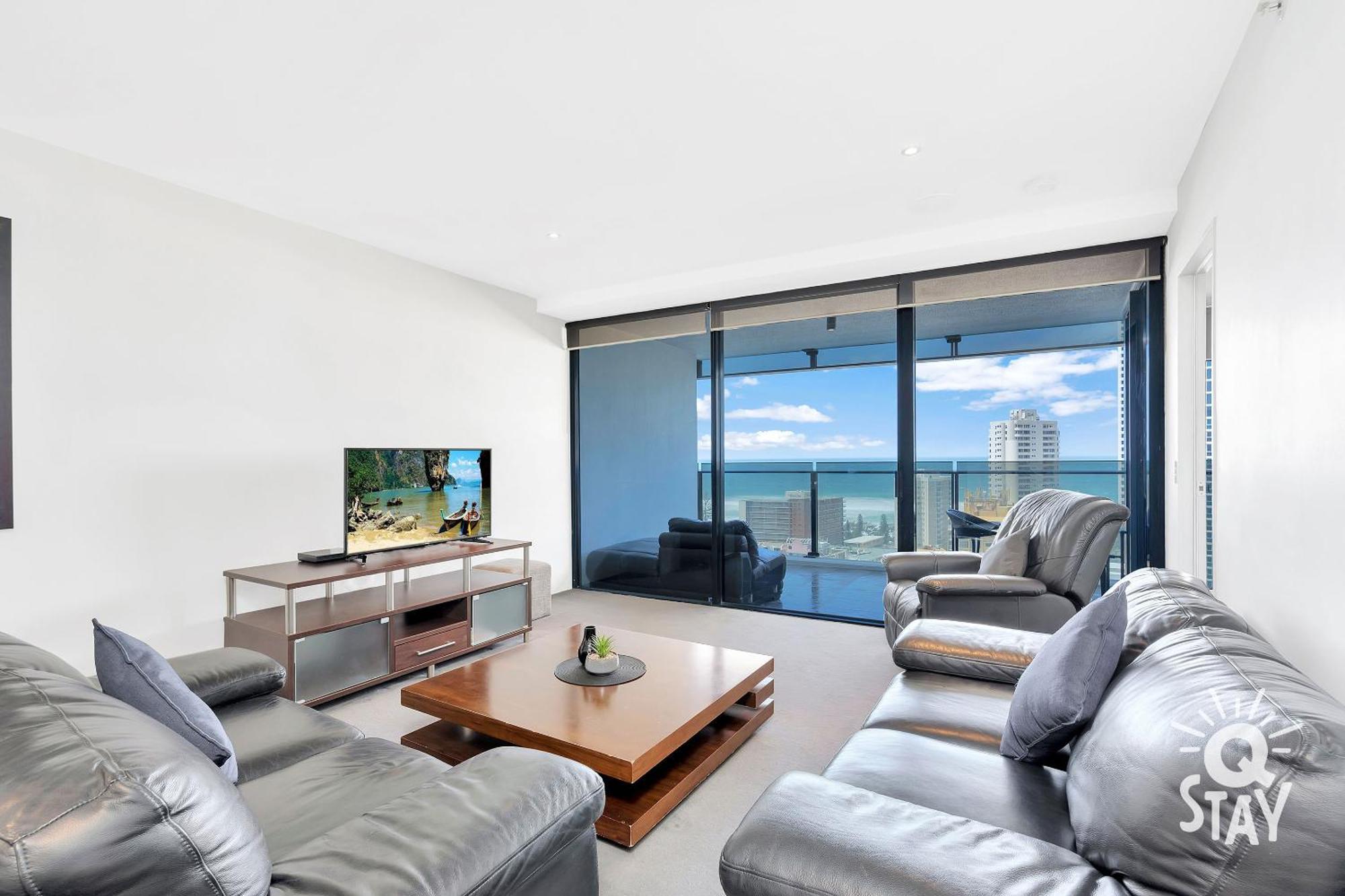 Circle On Cavill - Qstay Gold Coast Exterior photo