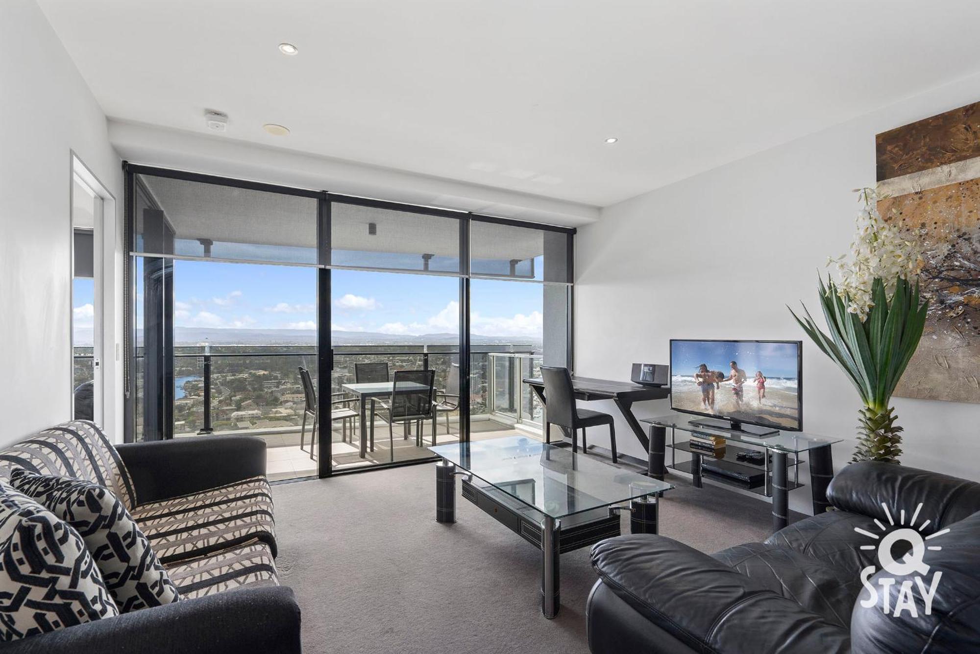 Circle On Cavill - Qstay Gold Coast Exterior photo